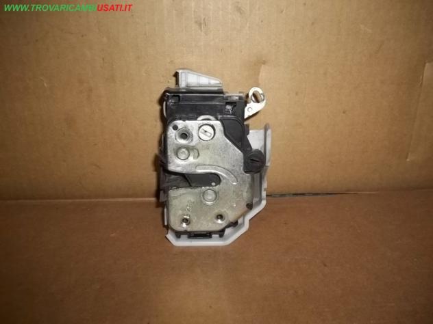 SERRATURA PORTA POST.S. 5 FILI ALFA ROMEO 159 (X3) Carrozzeria Lamierati esterni Porte Serratura porta p ALFA ROMEO - 159 - 01-04-2009 - 01-06-201