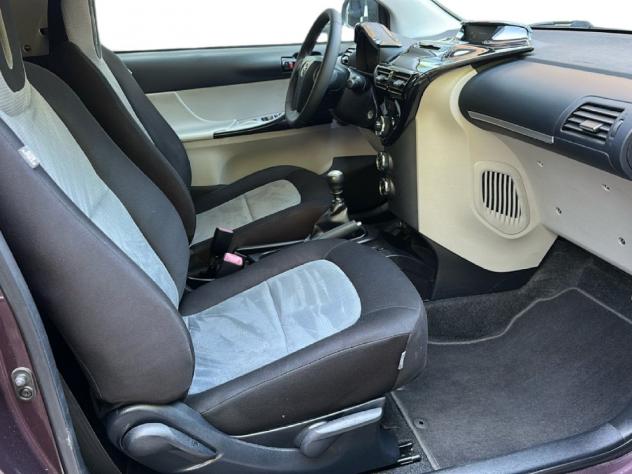 Toyota iQ 1.3 VVT-i Style CVT - Foto 10