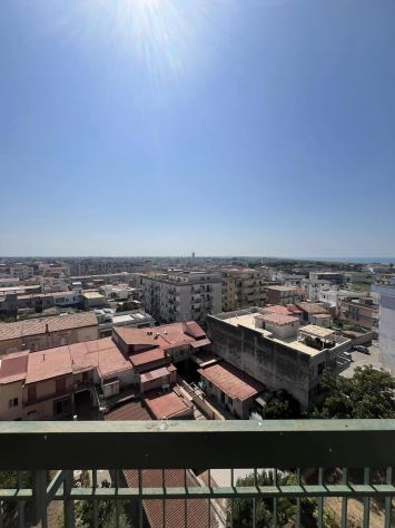 RIF. 345 MONDRAGONE €35.000,00 7°PIANO APPARTAMENTO - Foto 8