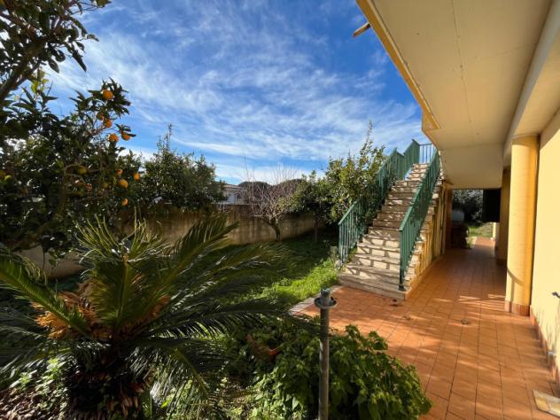 Villa in Via Lago di Fogliano - Foto 2