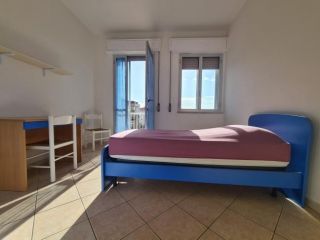 Stanza in appartamento in affitto a Catanzaro