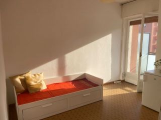 monolocale con balcone in città studi M2