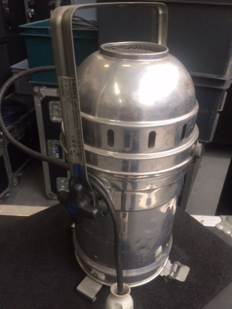 Faro Par64 Silver con lampada 1000w e spina cee portagelatina