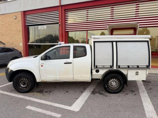 Isuzu D-Max 2.5 td space Satellite 4x4 - Foto 3