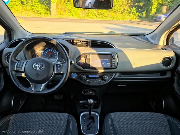 Toyota Yaris 1.5 Hybrid 5 porte Active -E6 Automatica NEO 2015 - Foto 7
