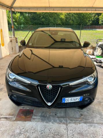 Alfa Romeo Stelvio 2.2 Turbodiesel 190 CV AT8 RWD Business - Foto 4