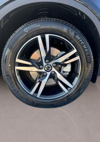 Volvo XC40 B3 automatico Core - Foto 6