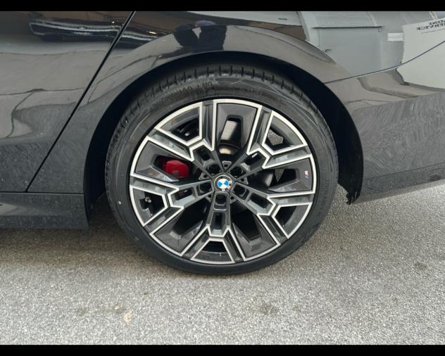 BMW Serie 5 G61 2024 Touring 520d Touring 48V xdrive MSport Pro auto - Foto 10