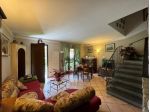 Villetta a schiera in vendita a Querceta - Seravezza 200 mq  Rif: 1258286