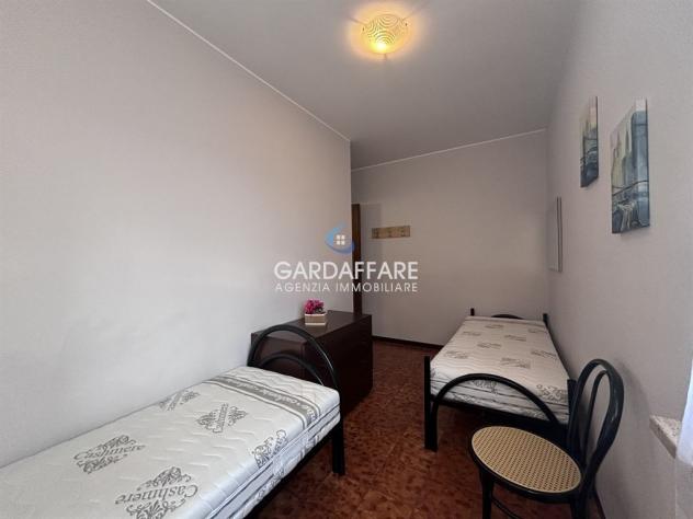 SIRMIONE COLOMBARE OTTIMA VILLETTA TRILOCALE CON PISCINA. - Foto 17