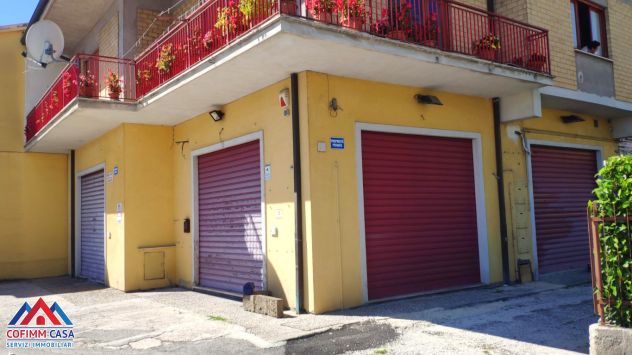 Locale commerciale 60 mq in affitto a Sora