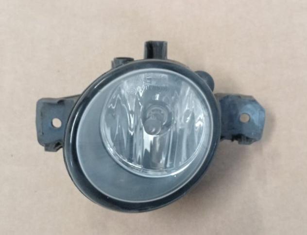 PROIETTORE FENDINEBBIA D. CLIO Parti elettriche Fanaleria Fendinebbia Fendinebbia dx. CITROEN - BERLINGO 5 posti - 01-12-2002 - 01-04-2008, CITRO