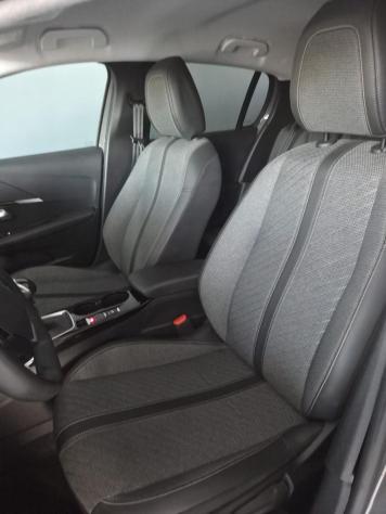 PEUGEOT 208 PureTech 100cv 5p. - 2025 - Foto 7