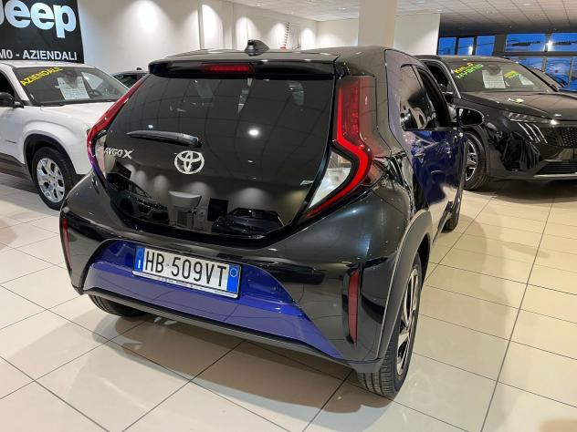 Toyota Aygo X 1.0B (72 CV) Trend S-CVT - Foto 5