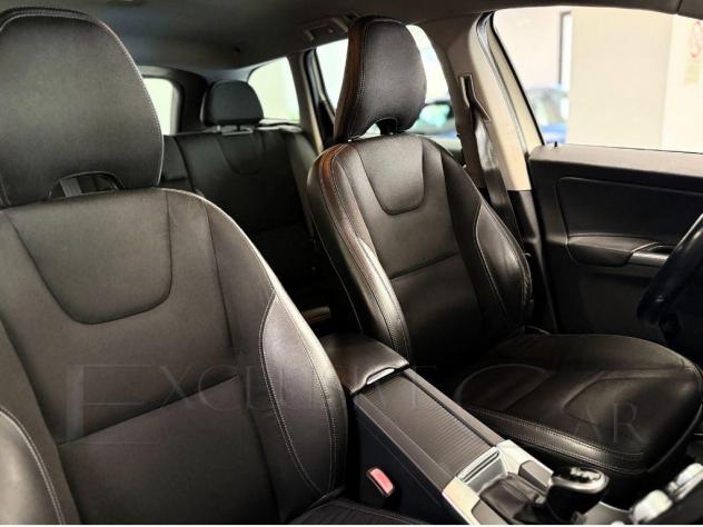 Volvo XC60 2.4 D4 181 CV AWD Momentum - Foto 8