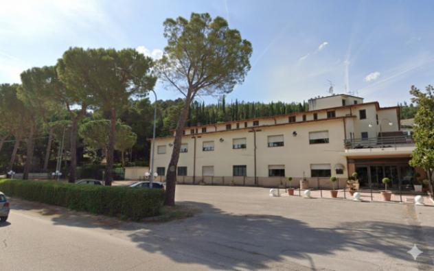 Immobile in asta di 1738 m² con più di 5 locali in vendita a Corciano