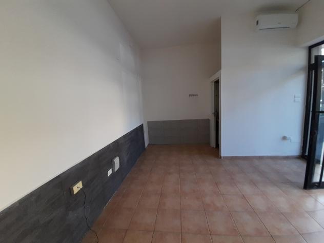 Locale commerciale in affitto a Ladispoli - Foto 3