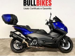 YAMAHA T-Max 560 .