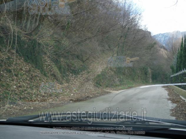 IMMOBILI-ALTRA CATEGORIA-località Puzzara - Foto 5