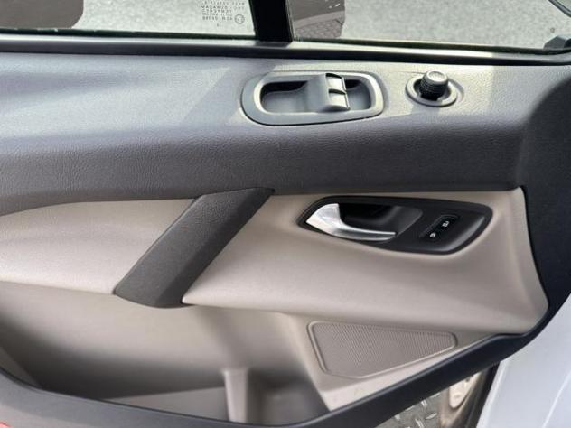 FORD Tourneo Custom 310 2.0 TDCi 105CV PC Trend rif. 23367388 - Foto 9