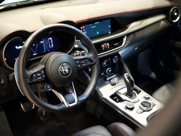 Alfa Romeo Stelvio Stelvio 2.2 t Tributo Italiano Q4 210cv auto (presso la sede di Padova) - Foto 4