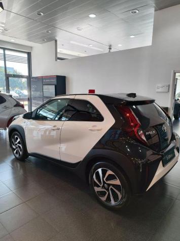 Toyota Aygo X 1.0 VVT-i 72 CV 5 porte Trend - Foto 2