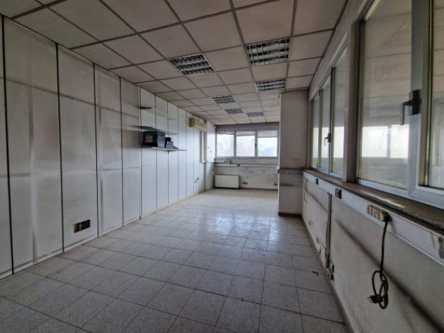Immobile di 1052 m² con più di 5 locali in vendita a Novate Milanese - Foto 16