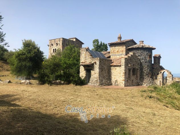 Esclusivo castello medievale ristrutturato