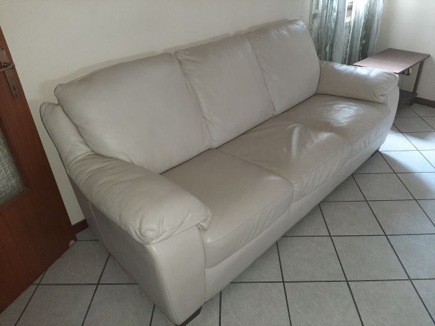 Divano di 3 posti in ecopelle usato ma in ottime condizioni - Foto 4