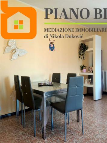 V000462 - APPARTAMENTO CON 3 CAMERE, BOX E SOLAIO - Foto 3