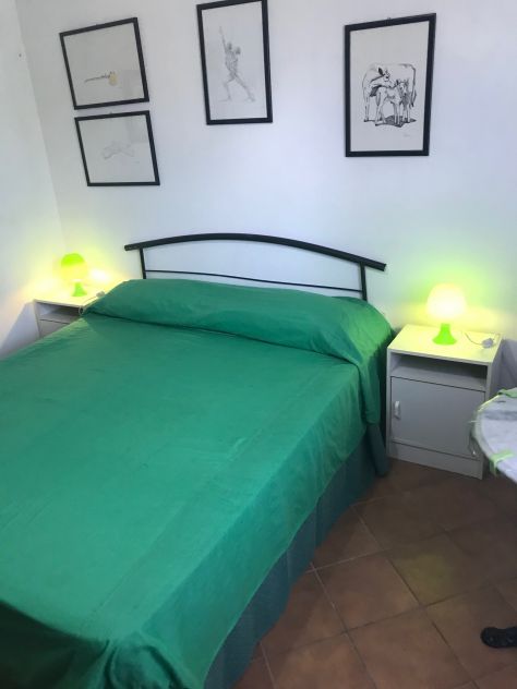 Camera con bagno ed angolo cottura