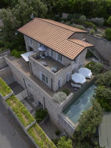 Villa in Vendita in zona PUNTA ALA con giardino - Foto 3