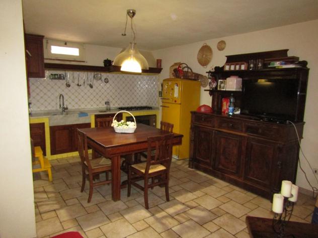 Comune di Massarosa, Piano di Conca, villetta a schiera di 130 mq su più livelli composta da: giardino d'entrata con cancello automatico, ingresso in - Foto 6