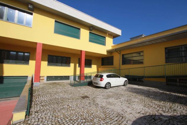 Immobile di 1731 m² con più di 5 locali in vendita a Pero - Foto 20