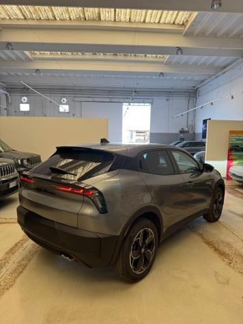 Alfa Romeo Junior 1.2 136 CV Hybrid eDCT6 - Foto 4
