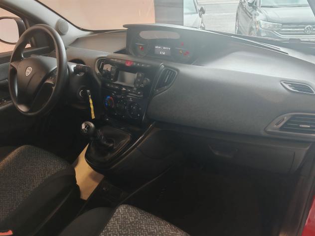 Lancia Ypsilon Ypsilon 1.0 FireFly 5 porte S&S Hybrid Silver Plus - Foto 4