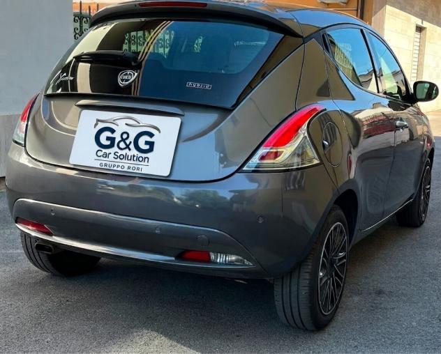 Lancia Ypsilon 1.0 Hybrid Gold | Adatta Neopatentati - Unico Proprietario -Km certificati - Foto 5