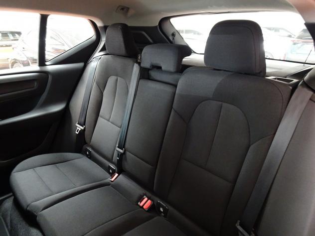 Volvo XC40 (2017--) D3 Momentum - Foto 10