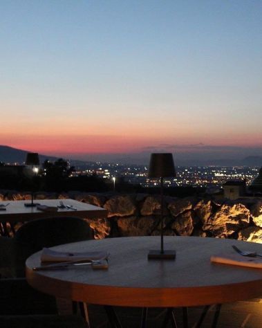 CERCHIAMO BARTENDER PER APERITIVI ED ESPERIENZE IN VIGNA
