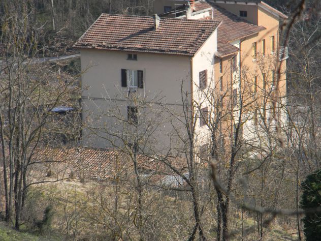 VILLETTA A SCHIERA CON 3 APPARTAMENTI A 2 Km DA URBINO - Foto 6