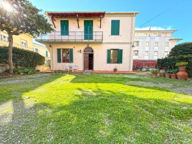 appartamento in vendita a Rosignano Marittimo in zona Castiglioncello