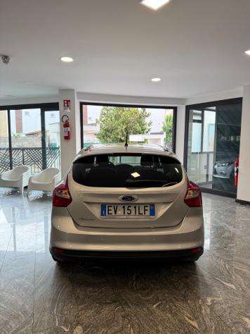 Ford Focus 1.6 TDCi 115 CV Titanium - Foto 5