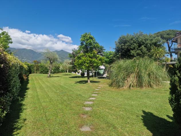 RONCHI, località Poveromo, a pochi minuti dal mare, proponiamo in vendita ampia porzione di villa bifamiliare composta di soggiorno luminoso, cucina a - Foto 7