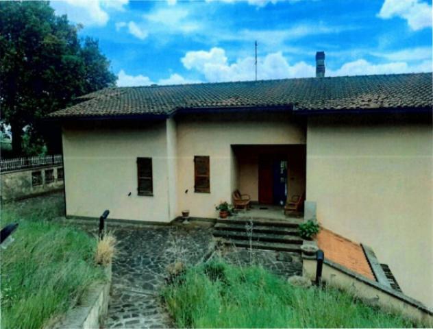Immobile in asta di 416 m² con più di 5 locali e box auto doppio in vendita a Perugia - Foto 3