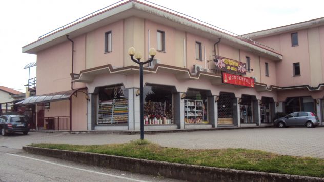 locale commerciale