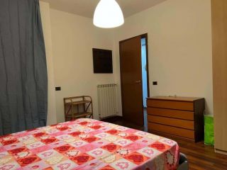 Room in Via Generale di San Marzano, Catania for 130 m² with 5 bedrooms