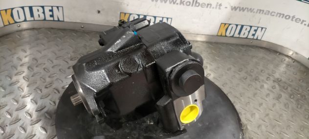 Pompa per trattore New Holland L65 - Foto 2