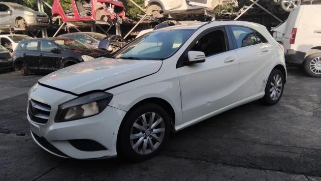 RICAMBI USATI AUTO MERCEDES Classe A Serie (W176) Diesel 1200 (1218) - Foto 2