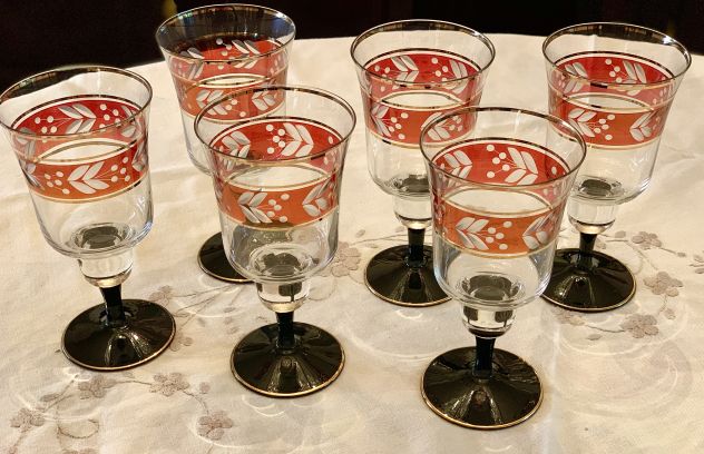 BICCHIERI IN CRISTALLO UNGHERESE E ORO ZECCHINO DECORATI A MANO