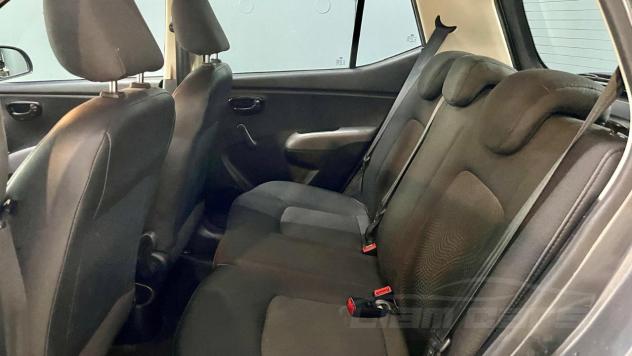 Hyundai i10 1.1 Fiorucci - Foto 10